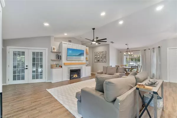 640 13th ST NW, Naples, FL 34120