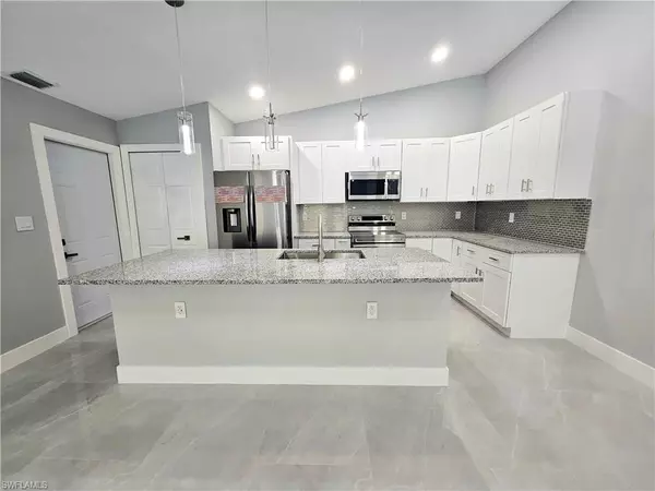 Fort Myers, FL 33908,17762 Park Village CIR