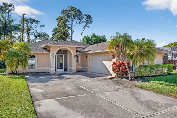 258 Willoughby DR, Naples, FL 34110