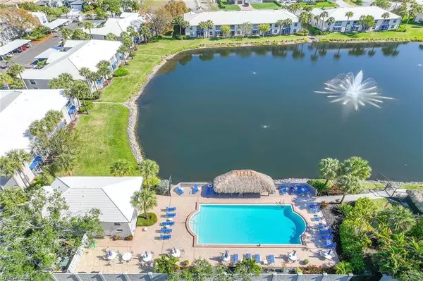 870 Gulf Pavilion DR #201, Naples, FL 34108
