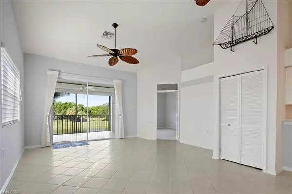 Naples, FL 34114,314 Newport DR #1605