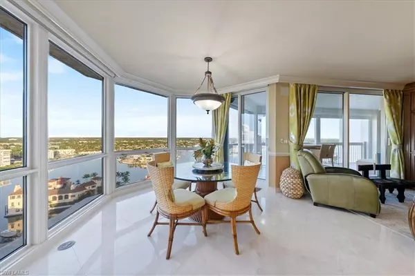 Naples, FL 34103,4021 Gulf Shore BLVD N #1706