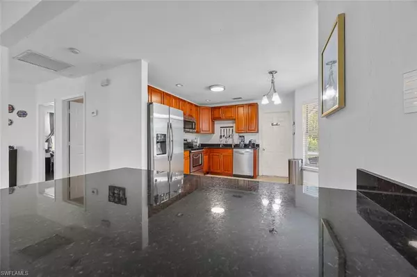 Naples, FL 34117,441 3rd ST SW