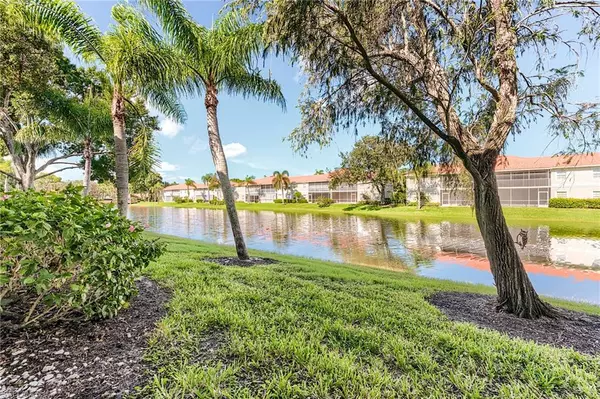 Naples, FL 34109,7577 Silver Trumpet LN W #T103