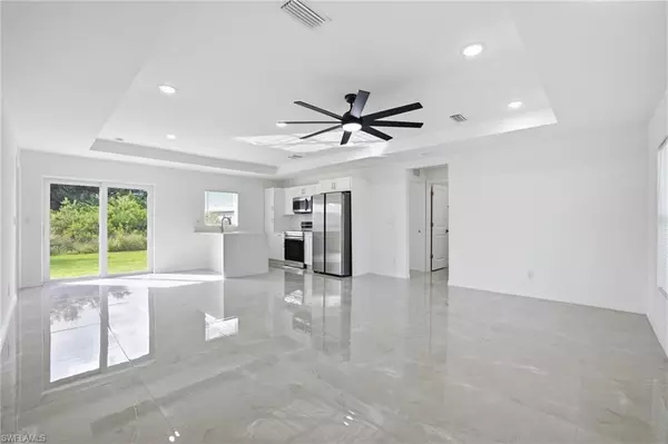 Lehigh Acres, FL 33974,416 Pinehurst AVE