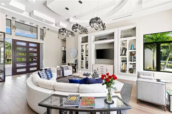 Naples, FL 34108,607 Myrtle RD