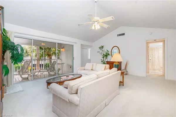 Bonita Springs, FL 34134,4111 Lake Forest DR #523