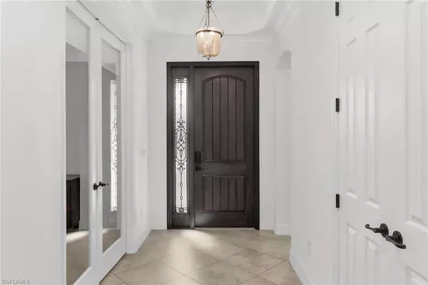 Naples, FL 34114,2990 Aviamar CIR