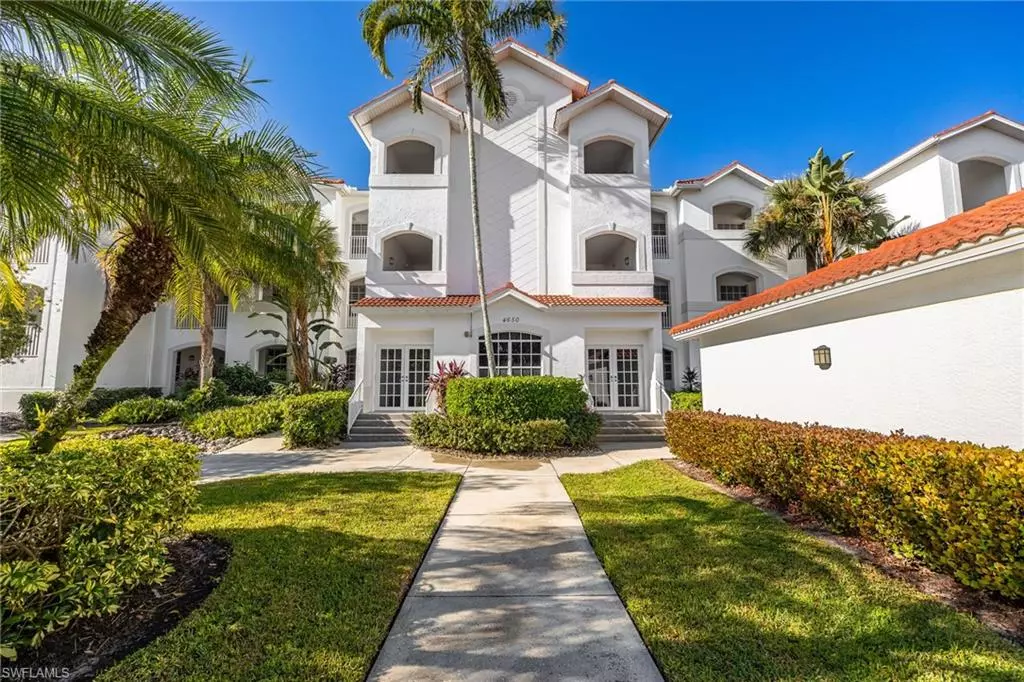 Naples, FL 34112,4650 Yacht Harbor DR #121