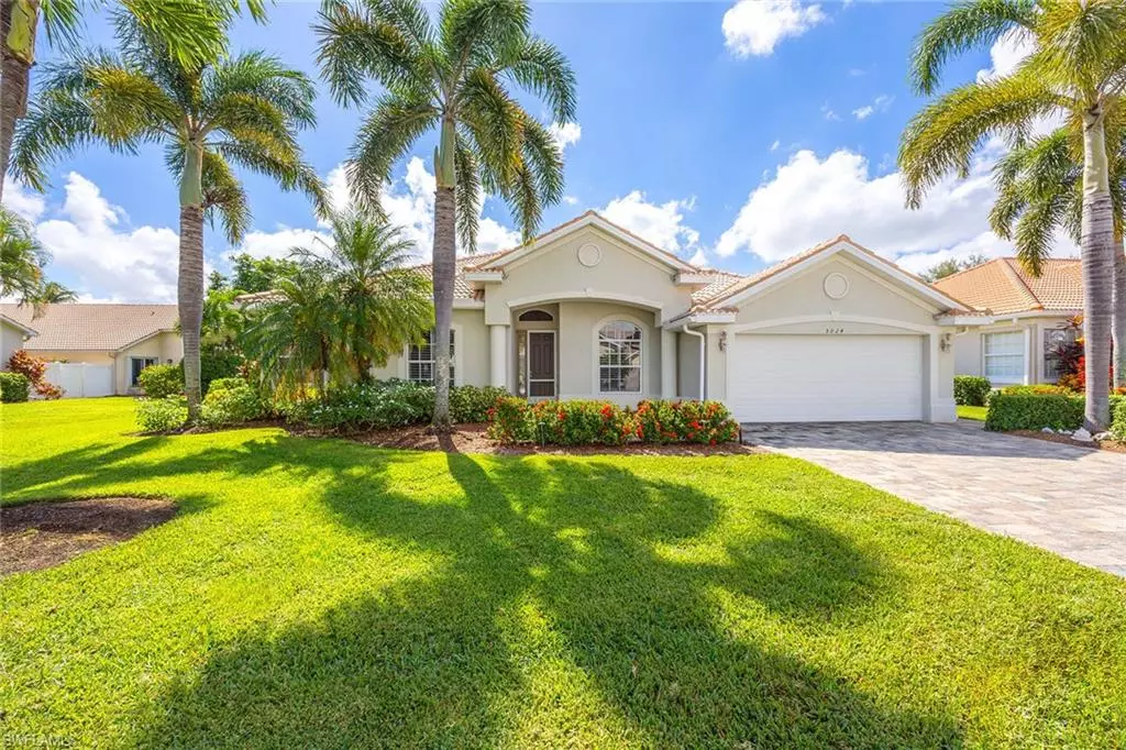 Naples, FL 34104,5024 Old Pond DR