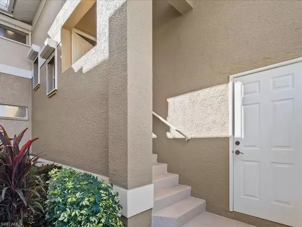 Naples, FL 34110,793 Carrick Bend CIR #202