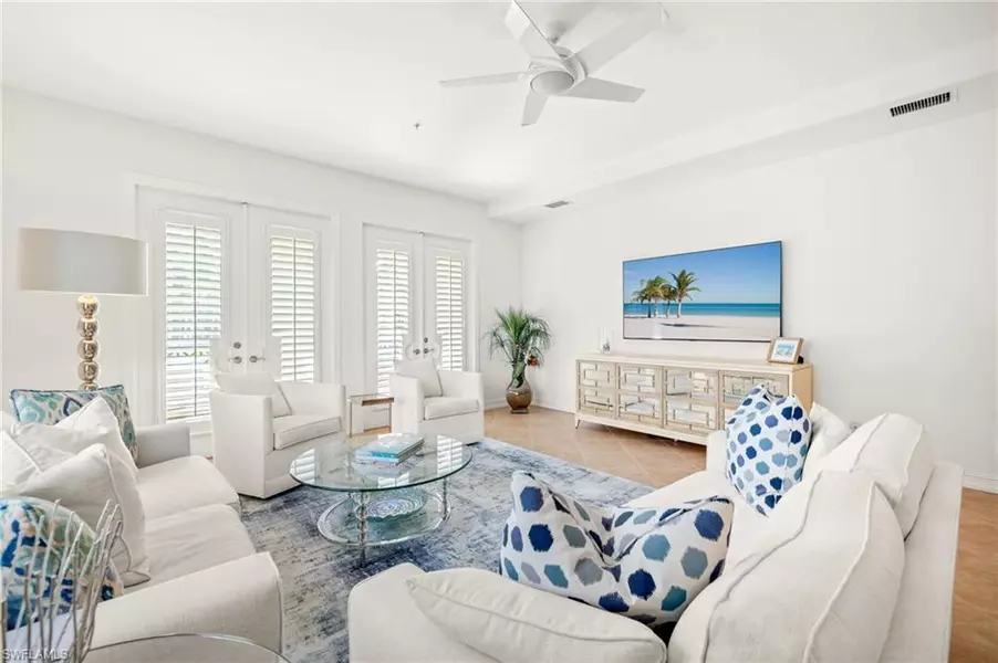 2847 Tiburon BLVD E #102, Naples, FL 34109