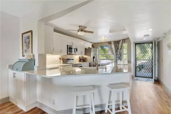 Naples, FL 34110,300 Horse Creek DR #205