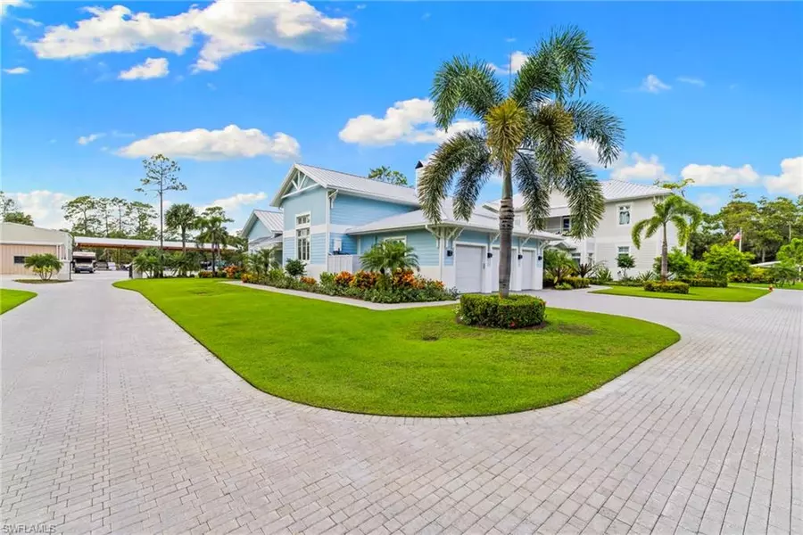 2961 Sanborn AVE, Naples, FL 34120