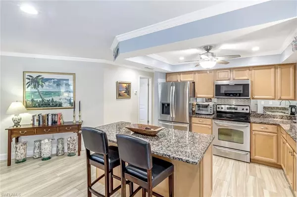 Naples, FL 34112,4459 Lakewood BLVD