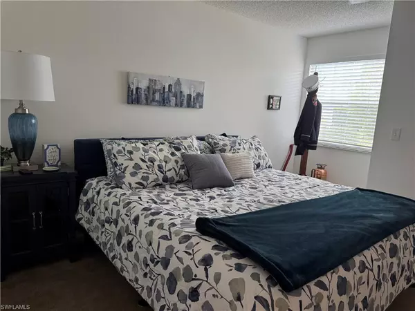 Bonita Springs, FL 34135,8930 Colonnades CT E #625