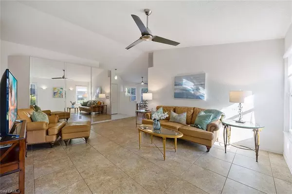Naples, FL 34110,394 Emerald Bay CIR #F1