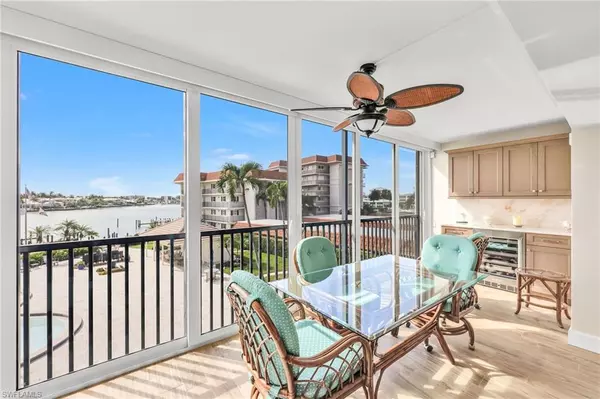 Naples, FL 34103,222 Harbour DR #310