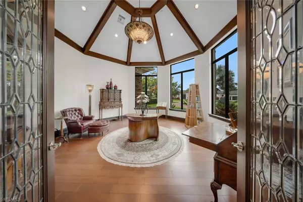 Naples, FL 34120,11507 Peregrine Ct