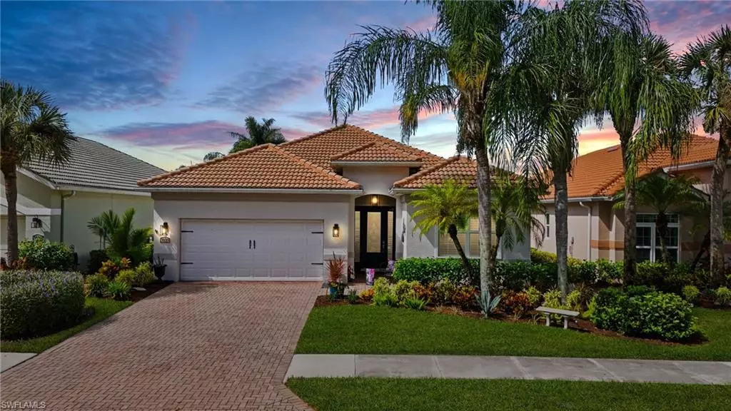 3535 Grand Cypress DR, Naples, FL 34119
