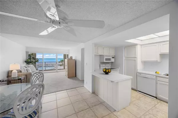 Naples, FL 34103,3443 Gulf Shore BLVD N #207