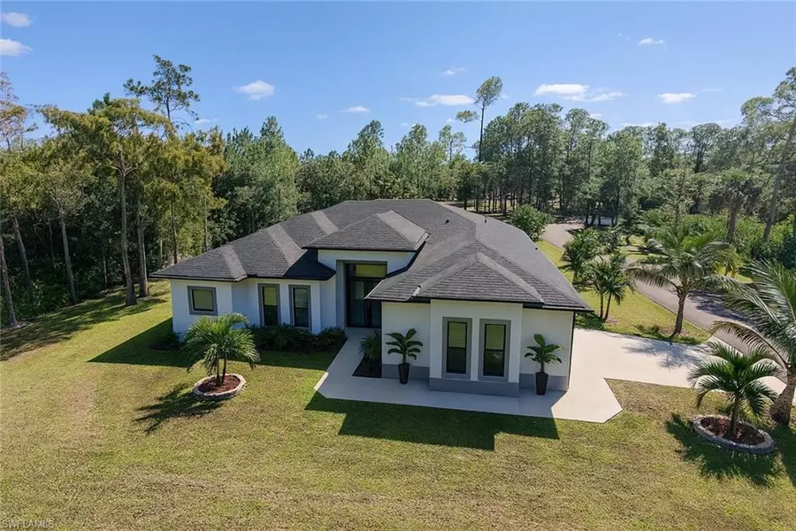 2330 4TH AVE SE, Naples, FL 34117