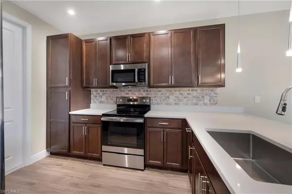 Naples, FL 34119,7549 Carnegie WAY