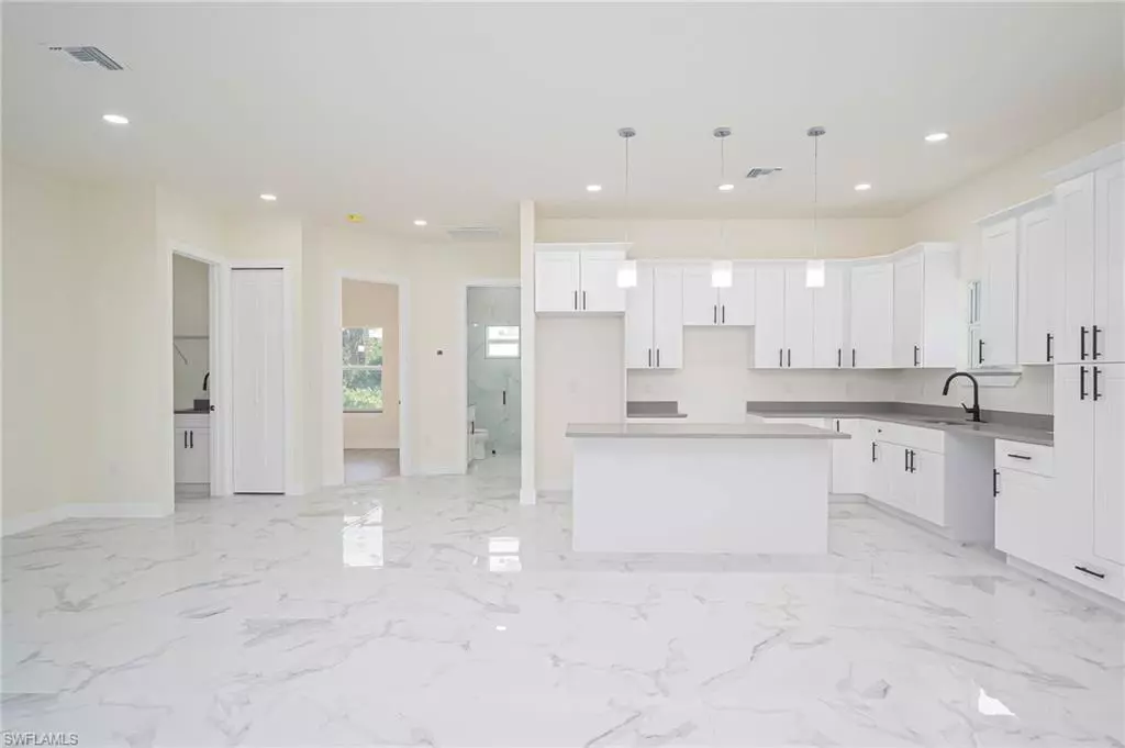 Lehigh Acres, FL 33972,1869 Maurice AVE