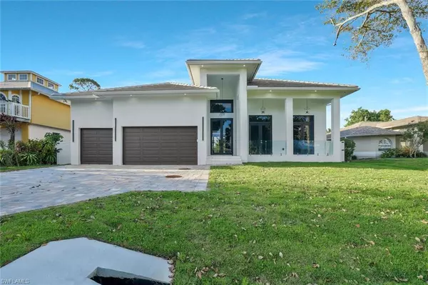 Naples, FL 34103,1317 Cypress Woods DR