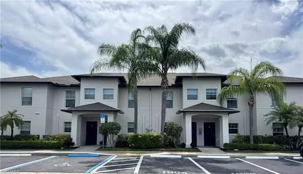 9093 Gervais CIR #1905, Naples, FL 34120