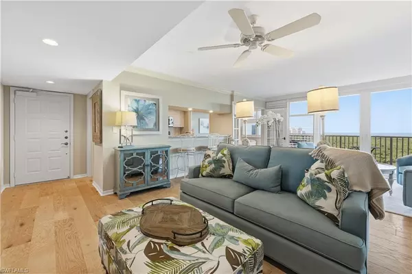 Naples, FL 34108,6361 Pelican Bay BLVD #802