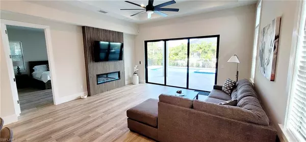 Naples, FL 34108,511 91st AVE N