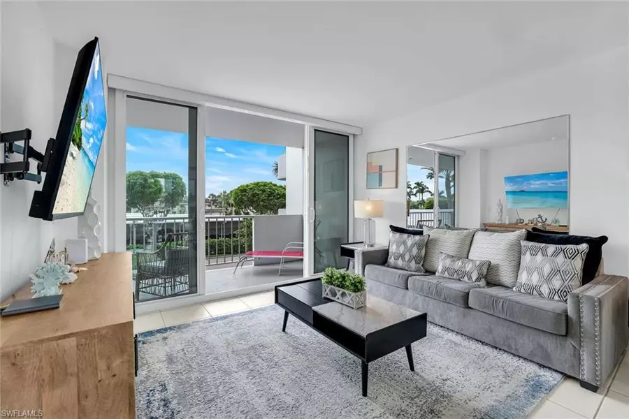 140 Seaview CT #204S, Marco Island, FL 34145