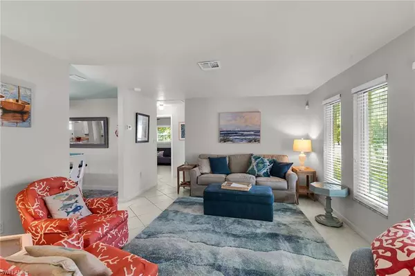 Naples, FL 34103,1337 Wisconsin DR