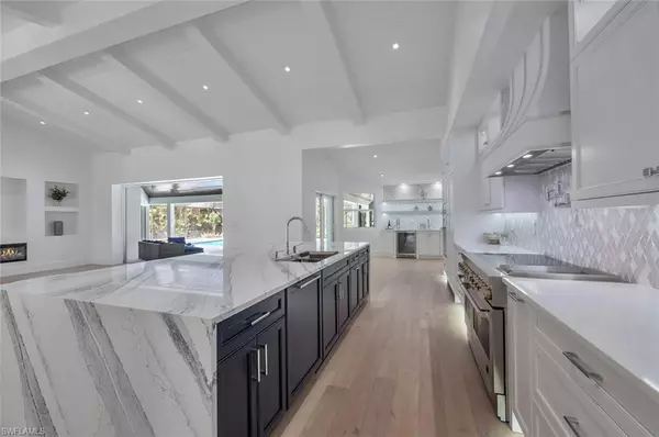 Naples, FL 34119,5253 Sycamore DR