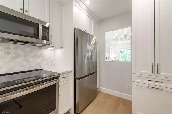 Naples, FL 34108,301 Ridge DR
