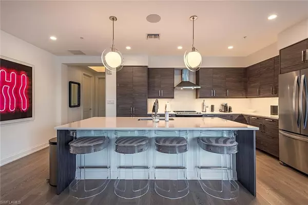 Naples, FL 34135,1111 Central AVE #310