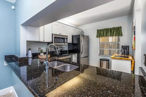 Naples, FL 34112,1702 Kings Lake BLVD #103