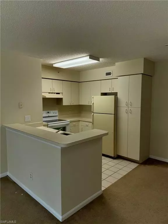 Fort Myers, FL 33912,13631 Eagle Ridge DR #226