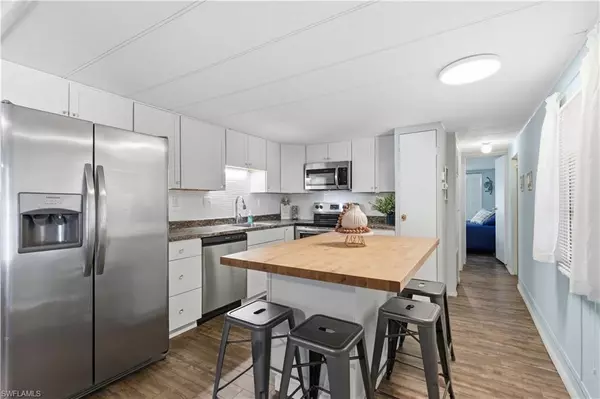 Naples, FL 34114,123 Cedar LN #42