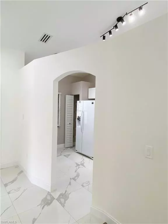 Naples, FL 34119,6645 Huntington Lakes CIR #204