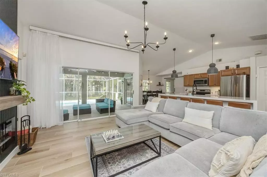 Naples, FL 34120,361 9th ST NW