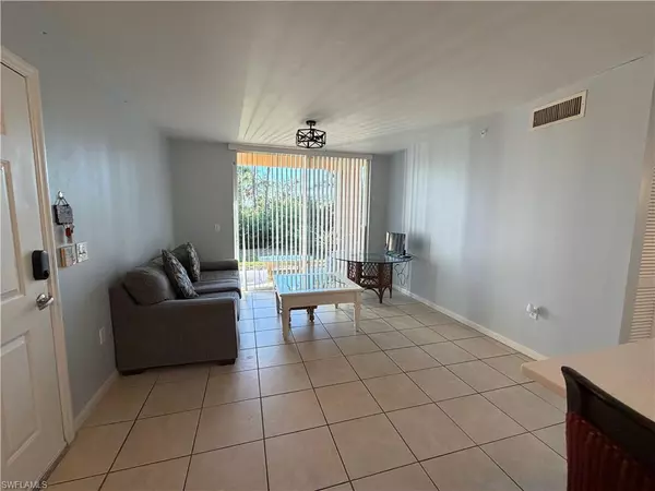 Naples, FL 34104,1150 Wildwood lakes BLVD #102