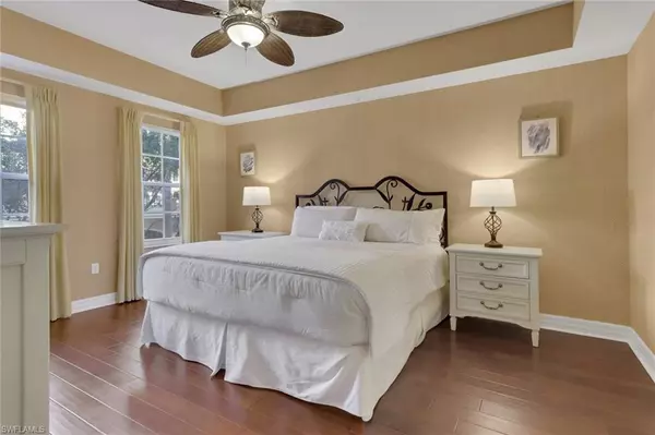 Naples, FL 34102,401 Bayfront PL #3207