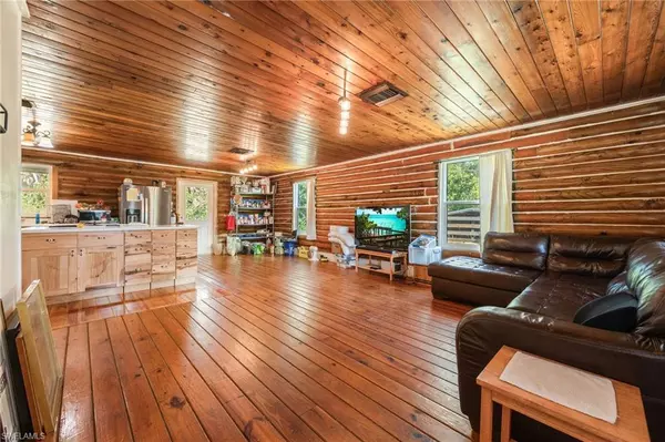 Naples, FL 34120,1240 Mingo DR