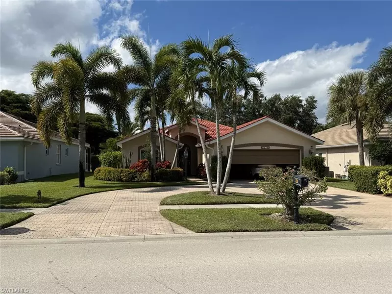 2276 Heritage Greens DR, Naples, FL 34119