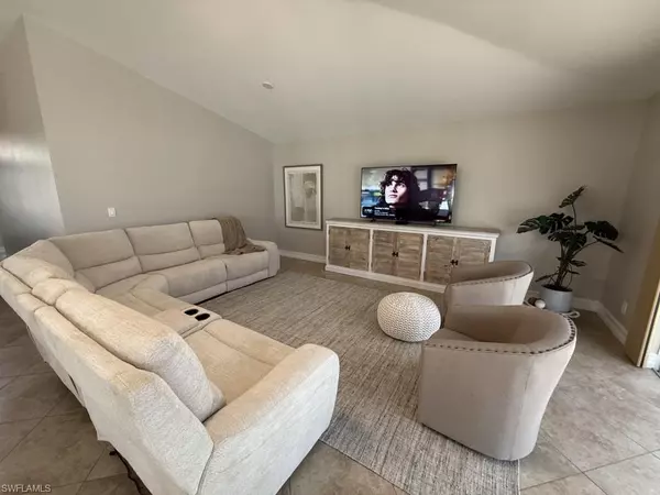 Naples, FL 34119,2276 Heritage Greens DR