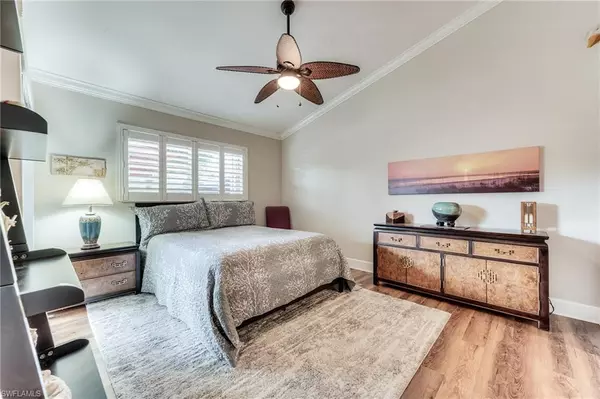 Naples, FL 34112,6113 Thresher DR #202