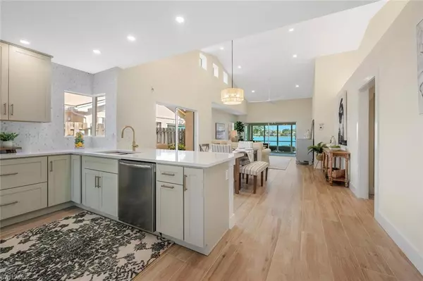Naples, FL 34109,2604 Sailors WAY #120