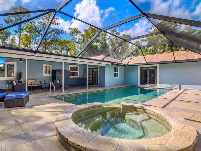 5311 Hickory Wood DR, Naples, FL 34119